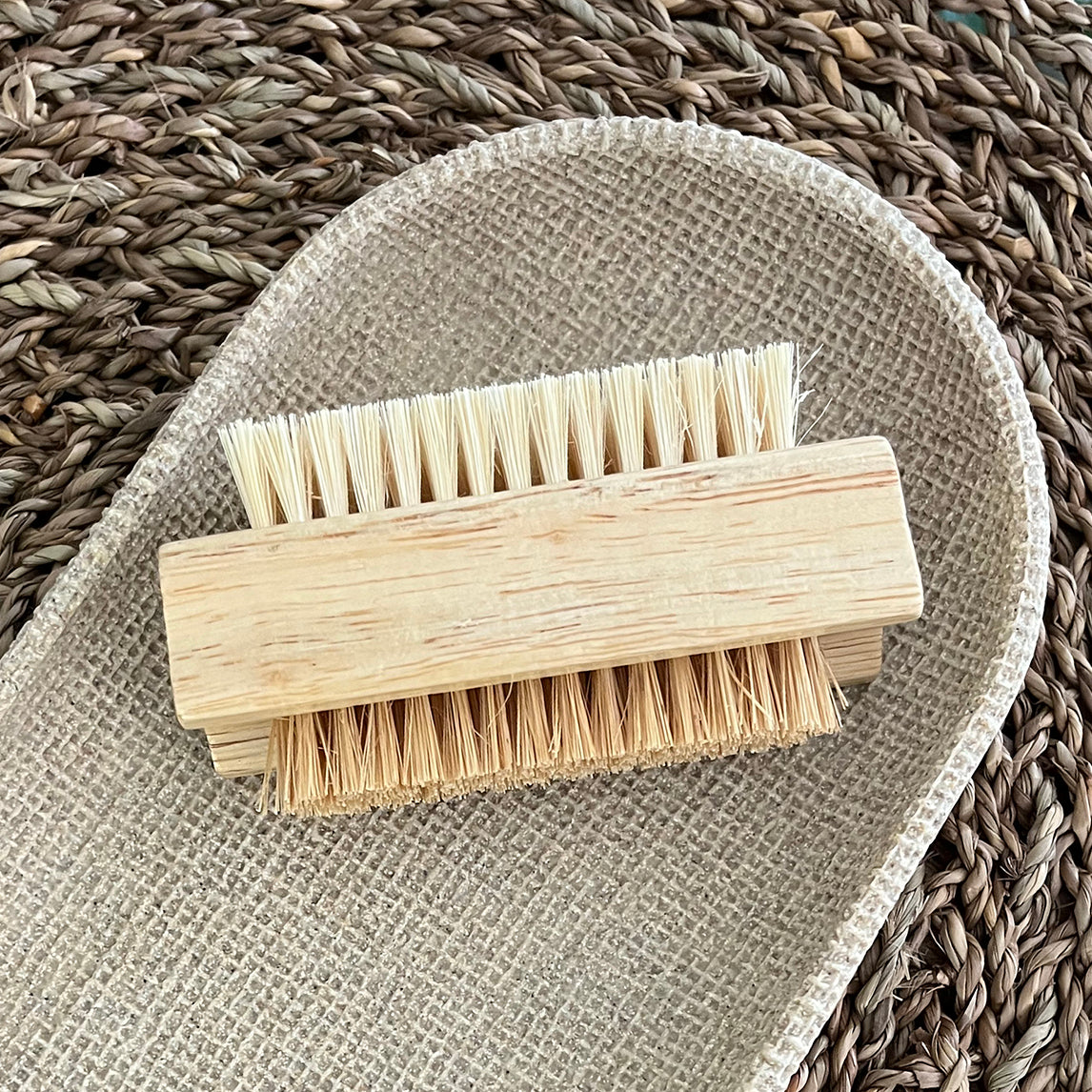 100% Natural Nail Brush