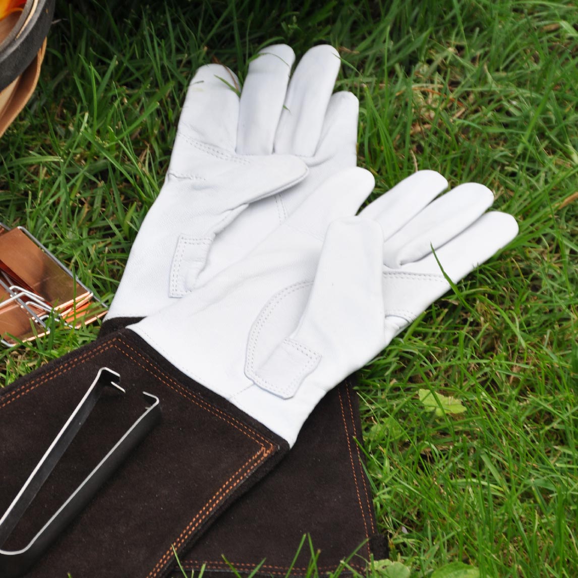 Long Sleeve Scratch Proof Gloves