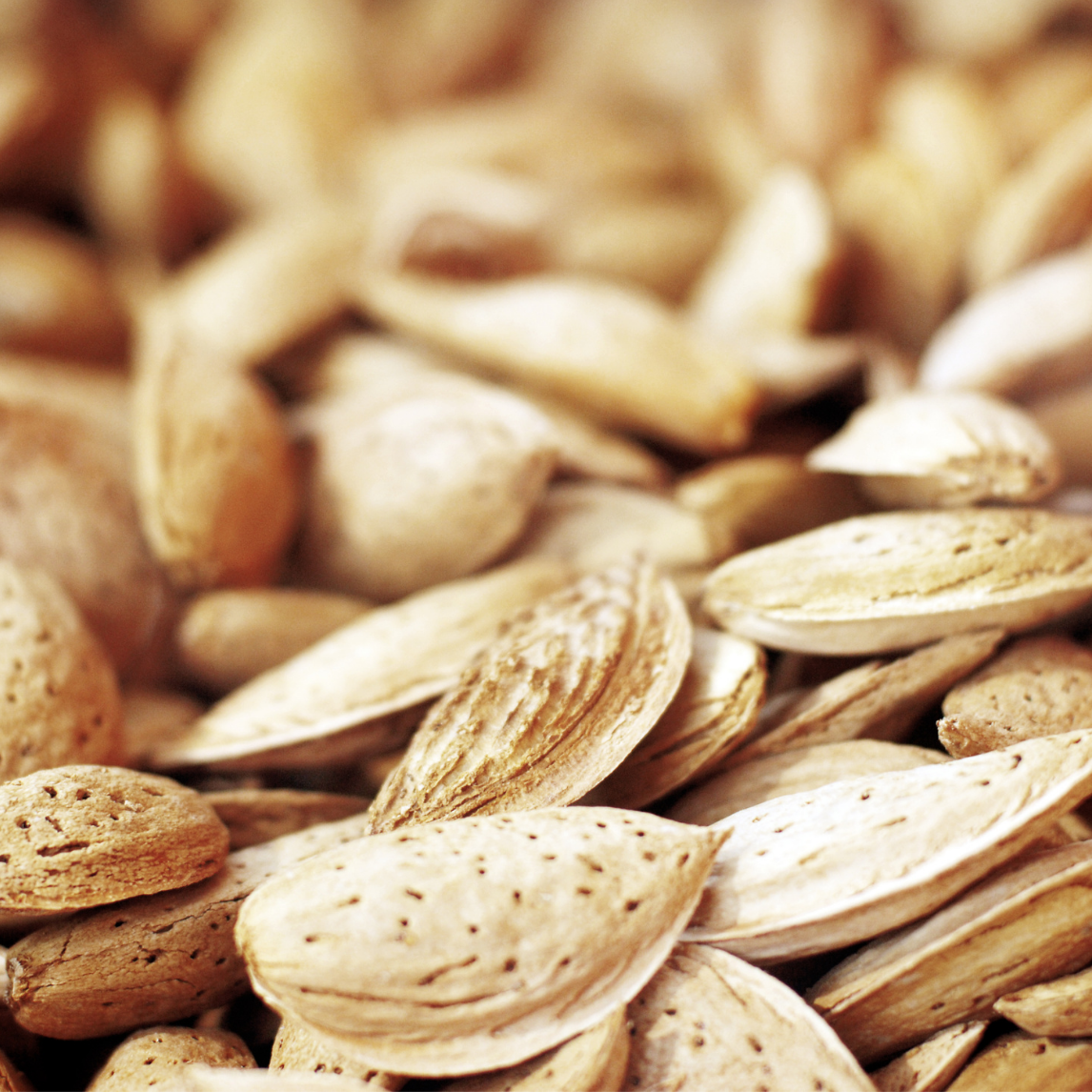 Almond Self-Pollinating