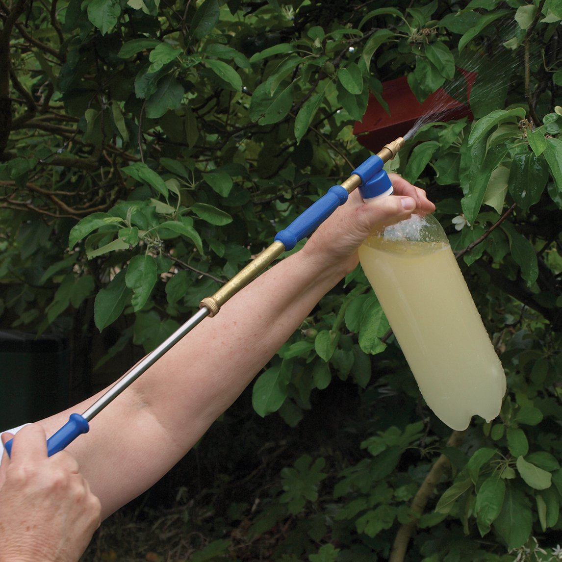 Bottle Top Sprayer The Diggers Club